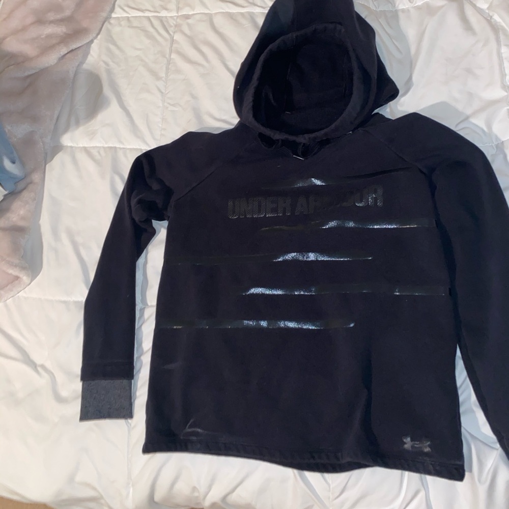 Under Armour sweatshirt